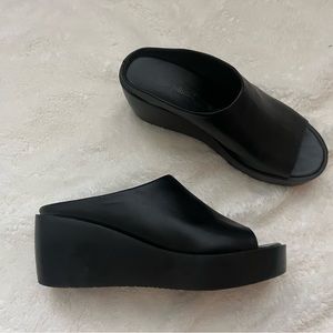 Black platform sandals